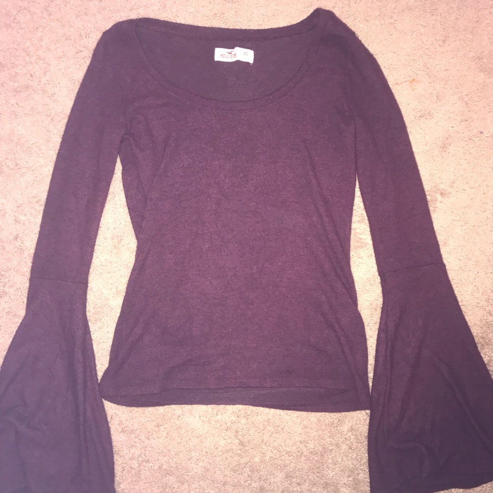Soft Sweater w/ Cuffed sleeves! Hollister
